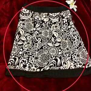 ❤️ Ann Taylor Skirt